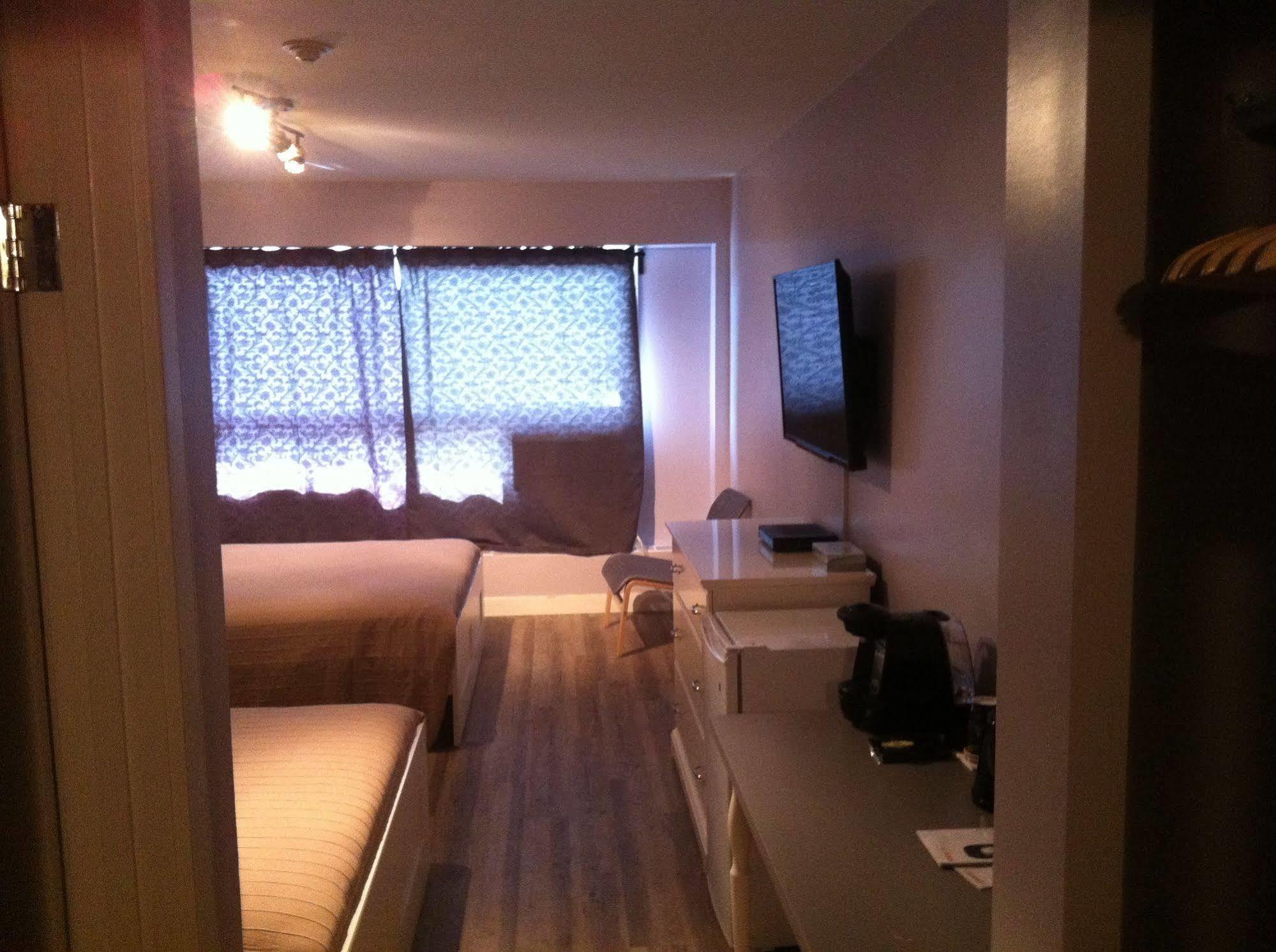 كينورا The Waterview Inn المظهر الخارجي الصورة